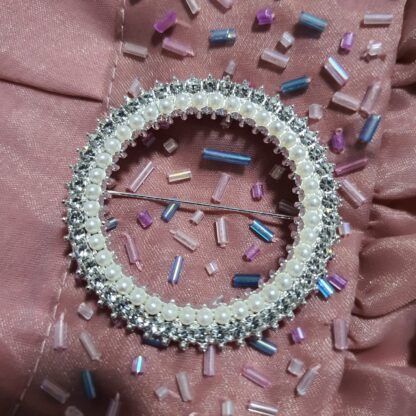 Pearls & Diamonds Hijab Pins - Image 5